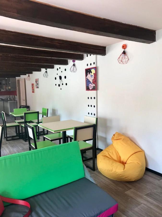 Lucky Hostel На Крещатике Kijev Kültér fotó