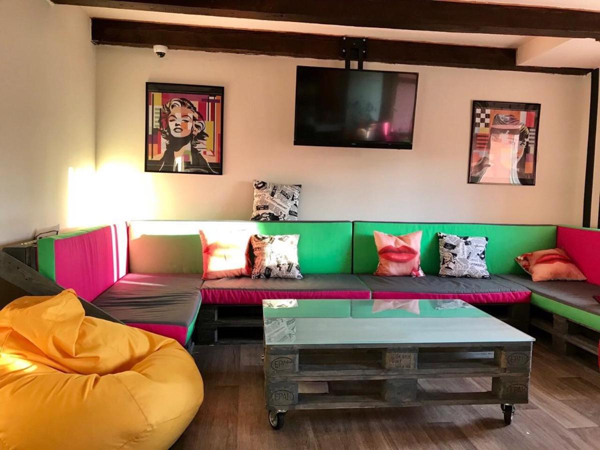 Lucky Hostel На Крещатике Kijev Kültér fotó